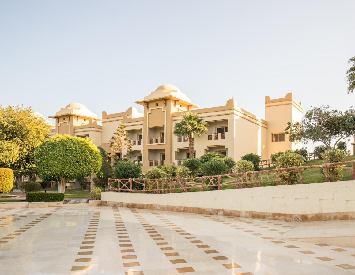 Serenity Alpha Beach - Ex Serenity Makadi Beach Exterior photo The Taj Mahal Palace, Mumbai