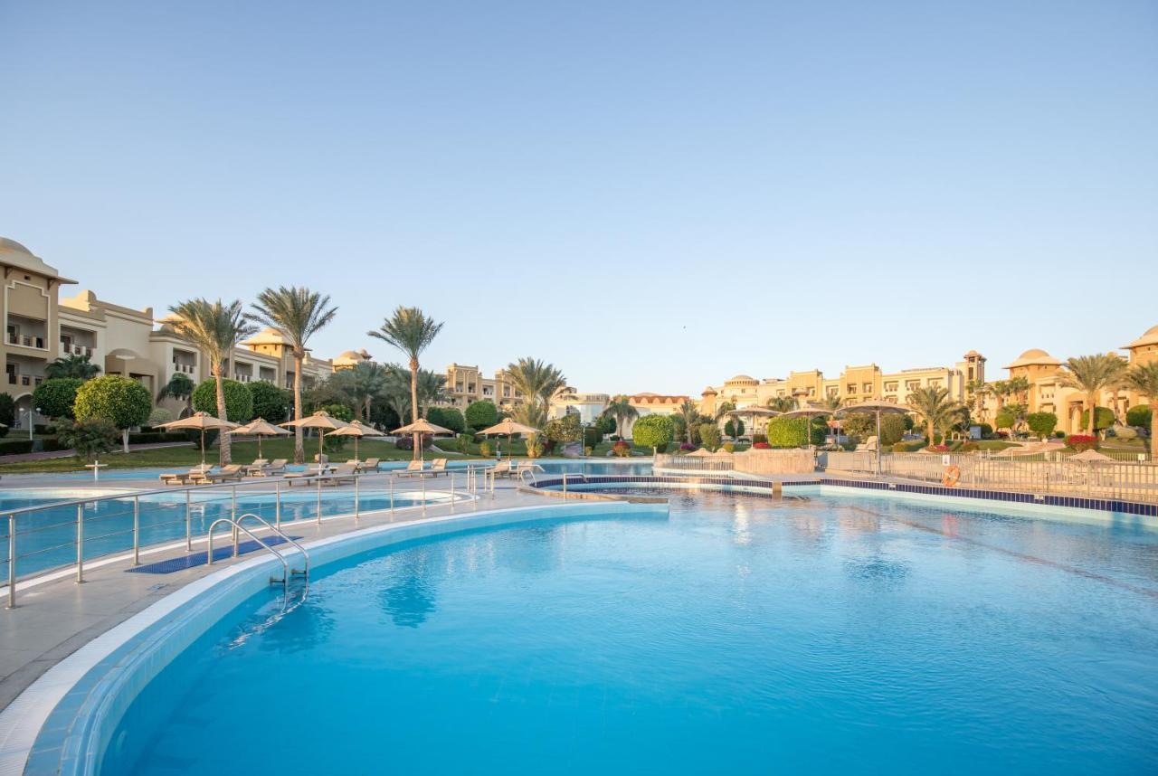 Serenity Alpha Beach - Ex Serenity Makadi Beach Exterior photo The swimming pool at the resort