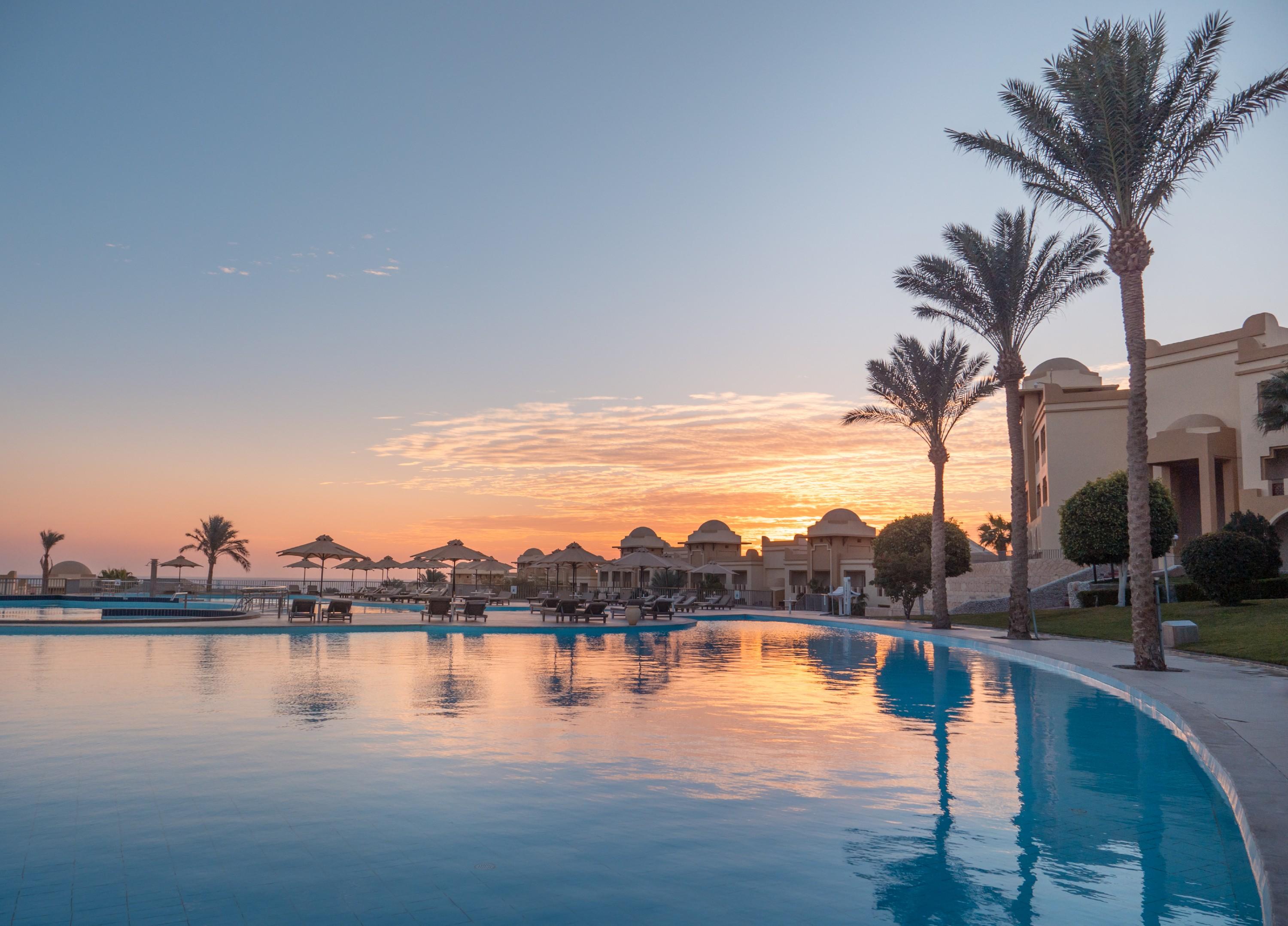 Serenity Alpha Beach - Ex Serenity Makadi Beach Exterior photo Sunrise at the Hilton Sharm El Sheikh