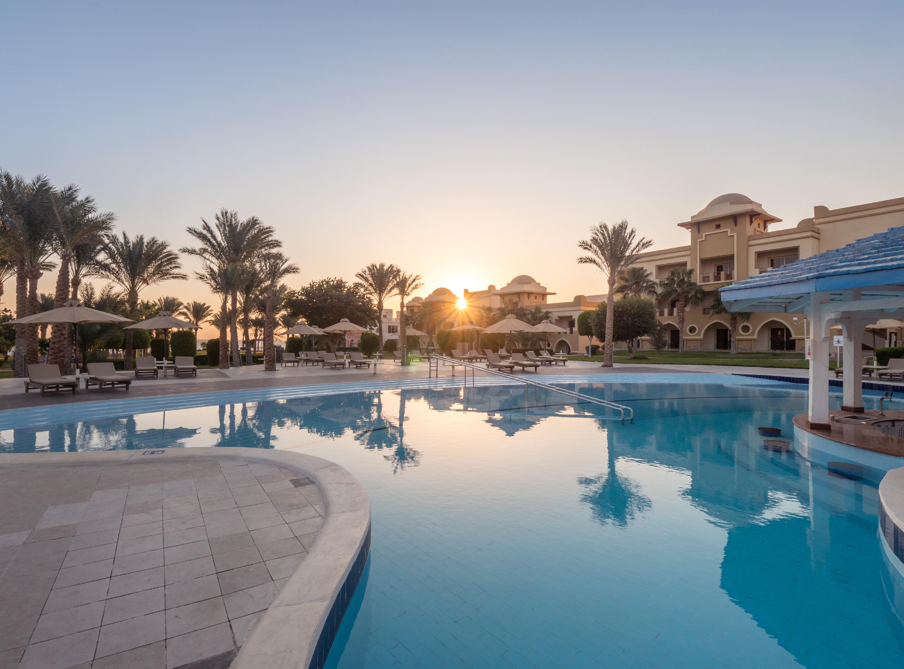 Serenity Alpha Beach - Ex Serenity Makadi Beach Exterior photo The swimming pool at the resort
